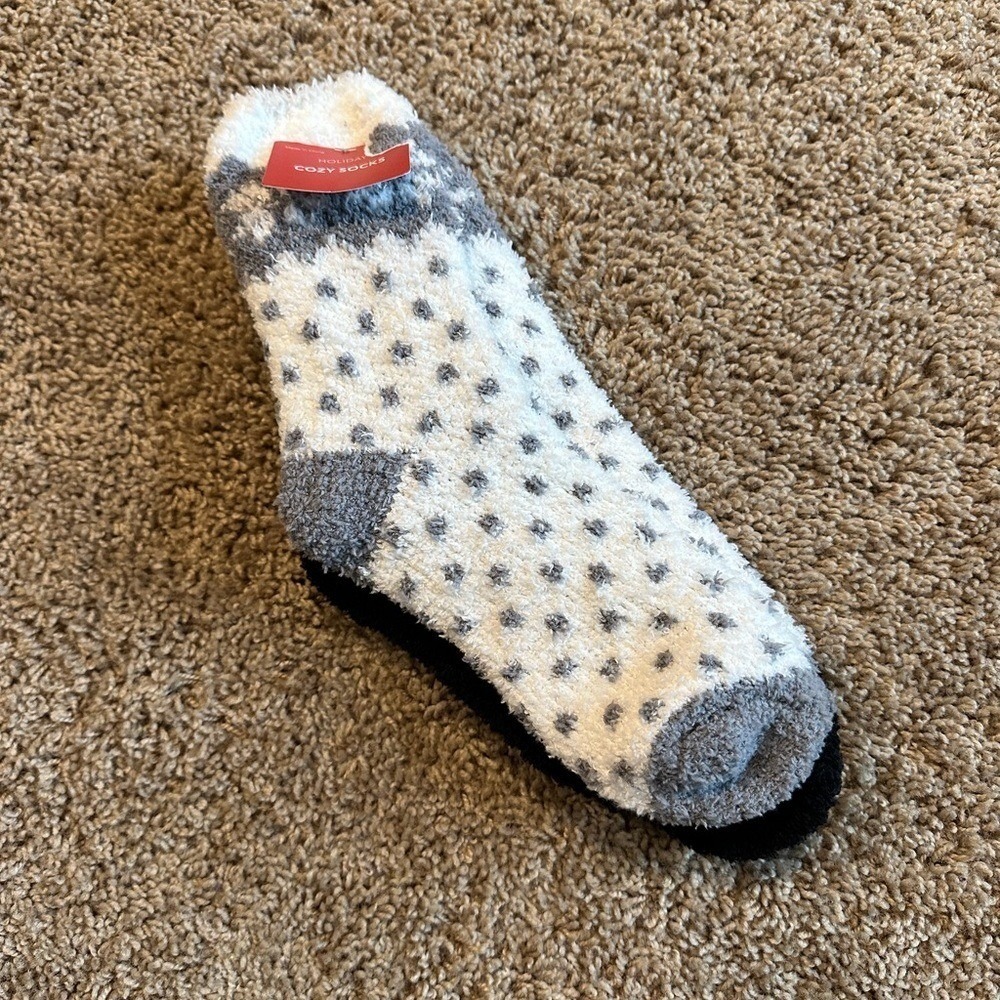 Soft Gray and White Polka Dot Ankle Socks